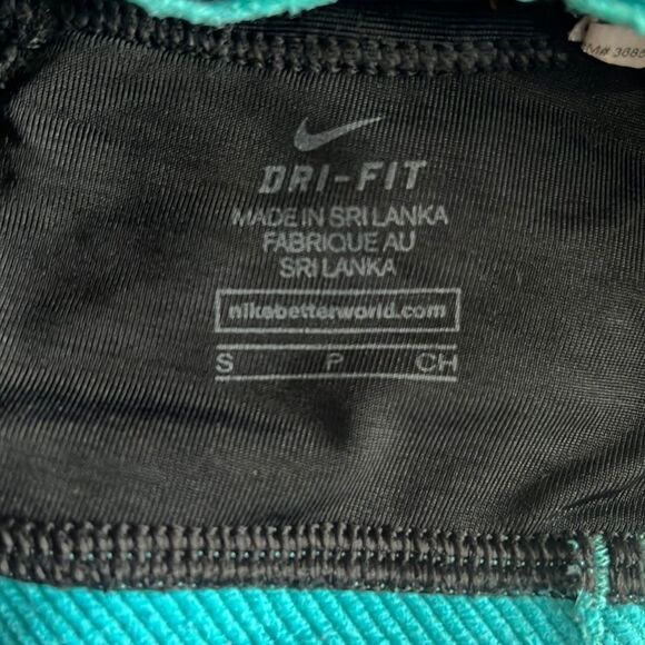 Nike sporty bras / Size S - Picture 10 of 11